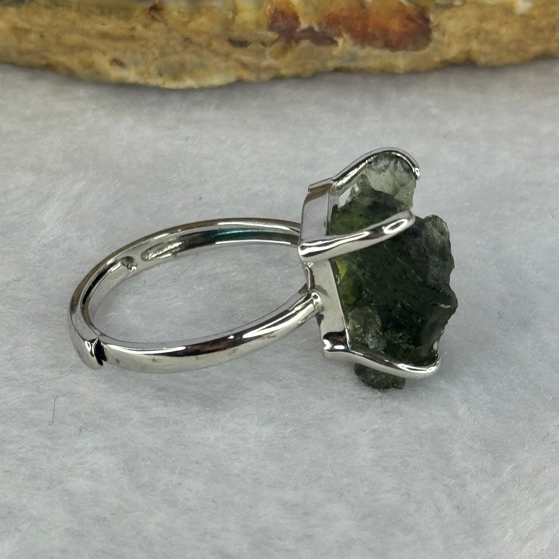 Natural Czech Republic Moldavite Meteorite Crystal in S925 Sliver Ring (Adjustable Size) 天然捷克陨石925银戒指 4.01g 15.1 by 10.4 by 8.2mm - Huangs Jadeite and Jewelry Pte Ltd