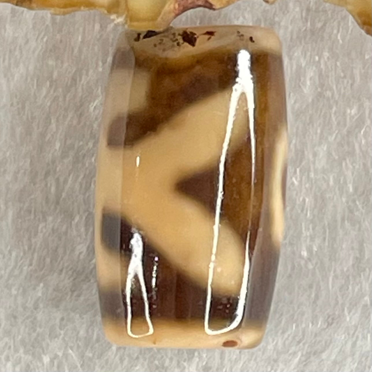 Natural Powerful Tibetan Old Oily Agate Patina Guiren Tairen Human Dzi Bead Totem Amulet Heavenly Master (Tian Zhu) 贵人天诛 4.92g 20.1 by 11.9mm - Huangs Jadeite and Jewelry Pte Ltd