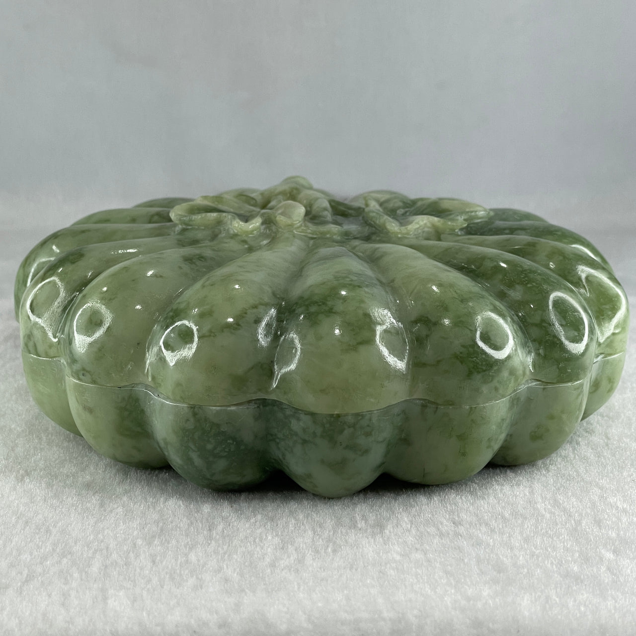 Natural Green Serpentine Pumpkin Display 1,121.7g 150.0 by 156.0 by 45.0mm - Huangs Jadeite and Jewelry Pte Ltd