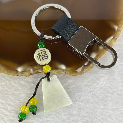 Type A Green Lavender Jadeite Wu Shi Pai Key Chain 24.38g 22.9 by 26.2 by 4.9mm - Huangs Jadeite and Jewelry Pte Ltd