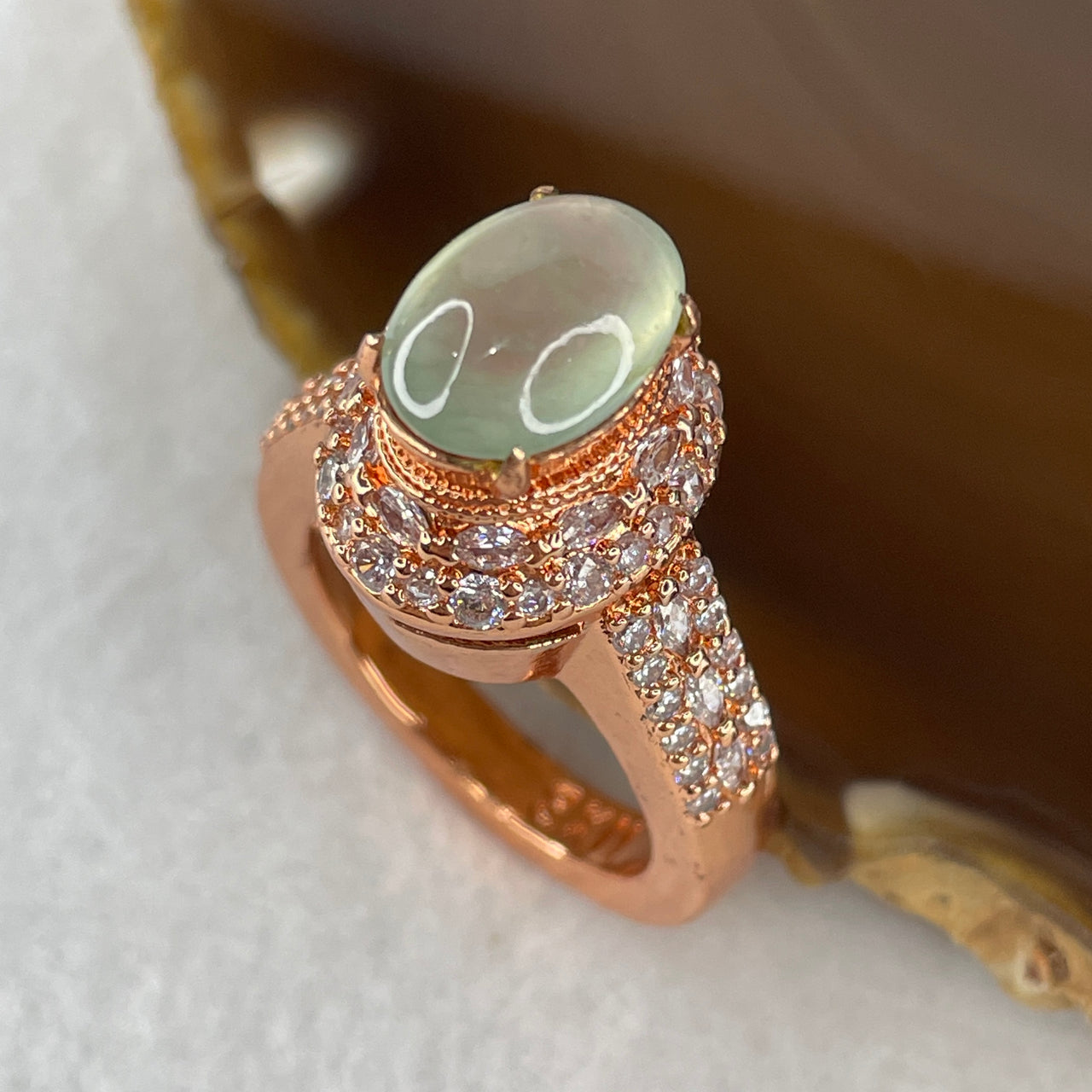 Natural Type A Icy Green Jadeite Cabochon Mold Ring | Untreated High-Translucency Bing Zhong Fei Cui Oval Ring (9.72g | 11.2 x 8.1 x 5.0mm | US 8.75 / HK 19.5)