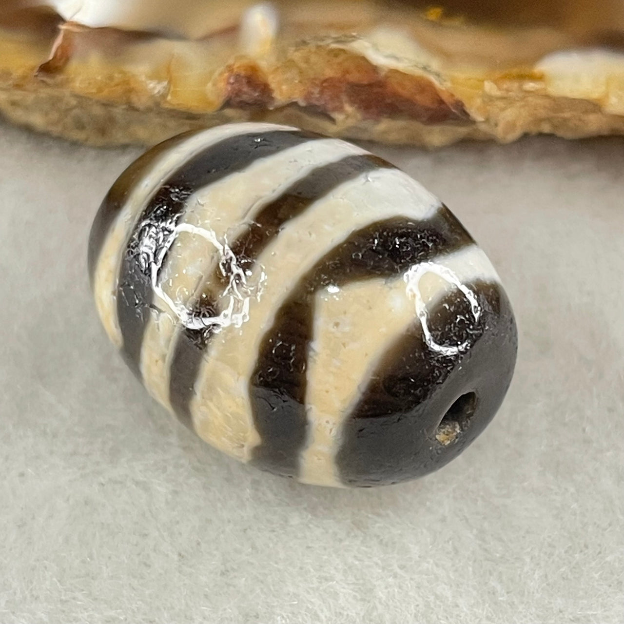 Natural Powerful Tibetan Old Oily Agate Double Tiger Tooth Daluo Dzi Bead Heavenly Master (Tian Zhu) 7.48g 20.4 by 16.2mm - Huangs Jadeite and Jewelry Pte Ltd