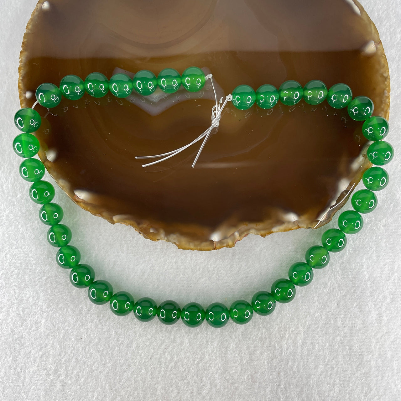 Certified Natural Green Agate Chalcedony Beads Loose Beads for Bracelet 53.06g 38cm 10.3mm 38 Beads