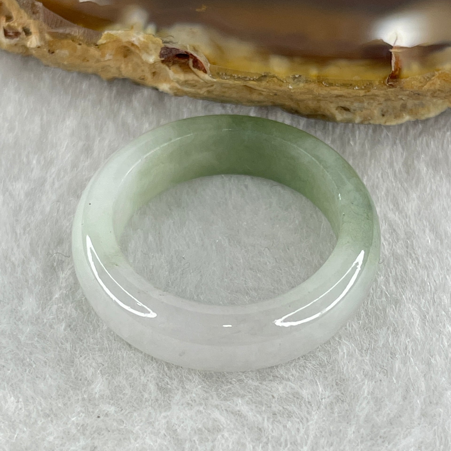 Type A Natural Green with White Jadeite Ring 3.87g 5.8 by 3.6mm US 8 HK 17.6 ( Close to Perfect ) - Huangs Jadeite and Jewelry Pte Ltd