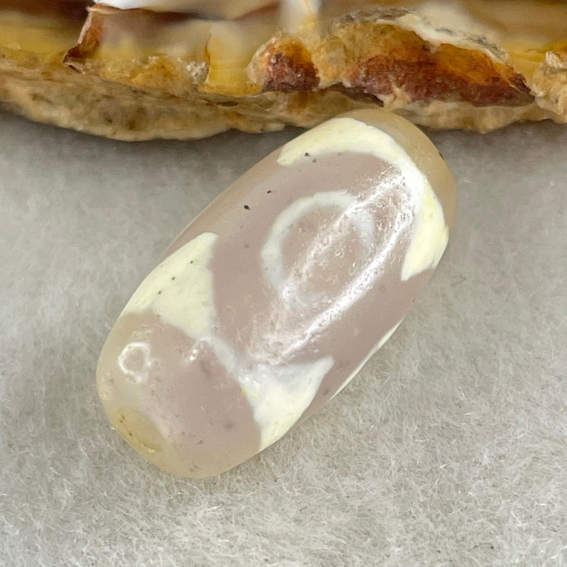 Natural Powerful Tibetan Old Oily Agate 3 Eyes Dzi Bead Heavenly Master (Tian Zhu) 三眼天诛 3.23g 20.0 by 10.5mm - Huangs Jadeite and Jewelry Pte Ltd