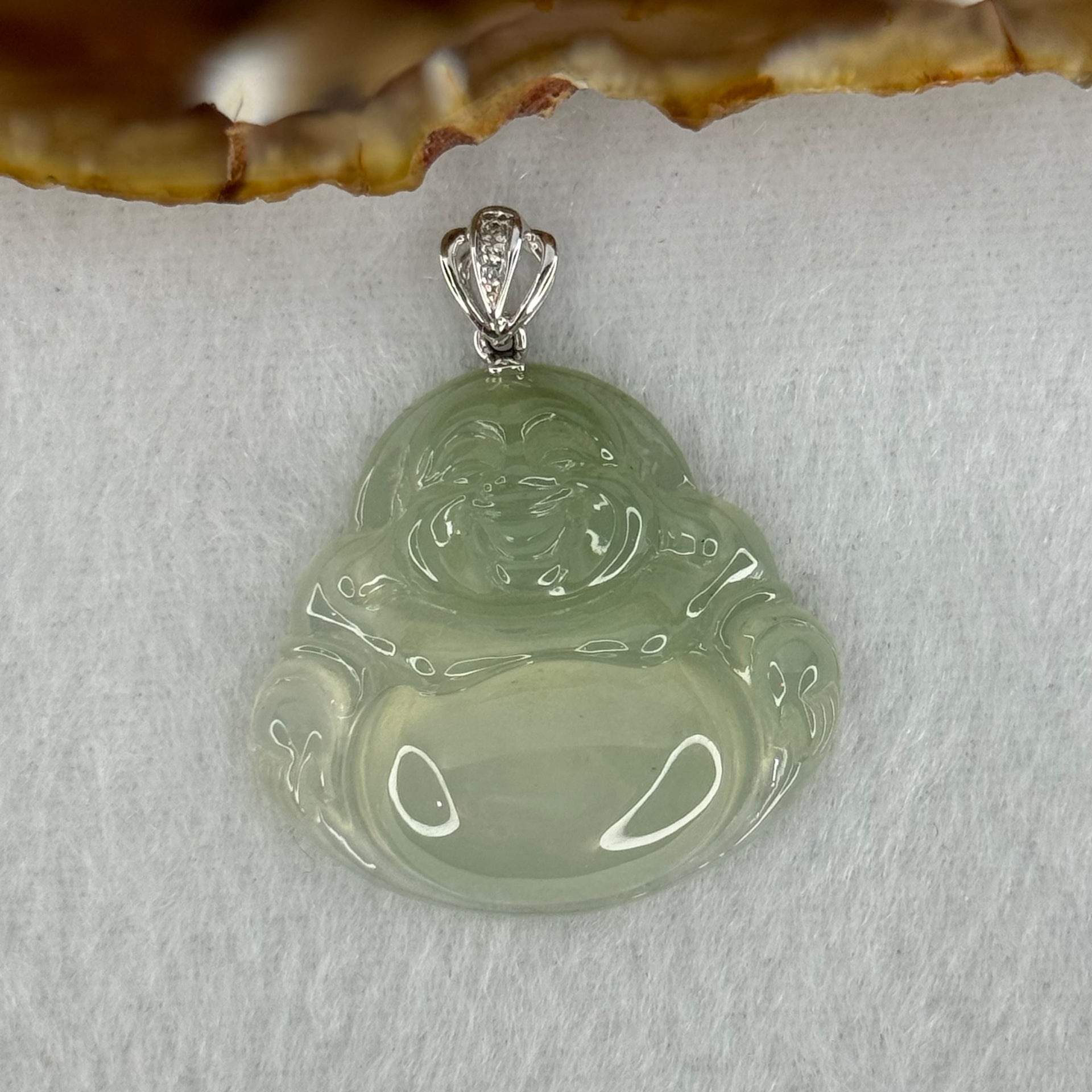 18K 750 White Gold Type A Icy Light Green Jadeite Milo Buddha with Diamonds Pendant 6.71g 26.6 by 28.0 by 6.0mm - Huangs Jadeite and Jewelry Pte Ltd