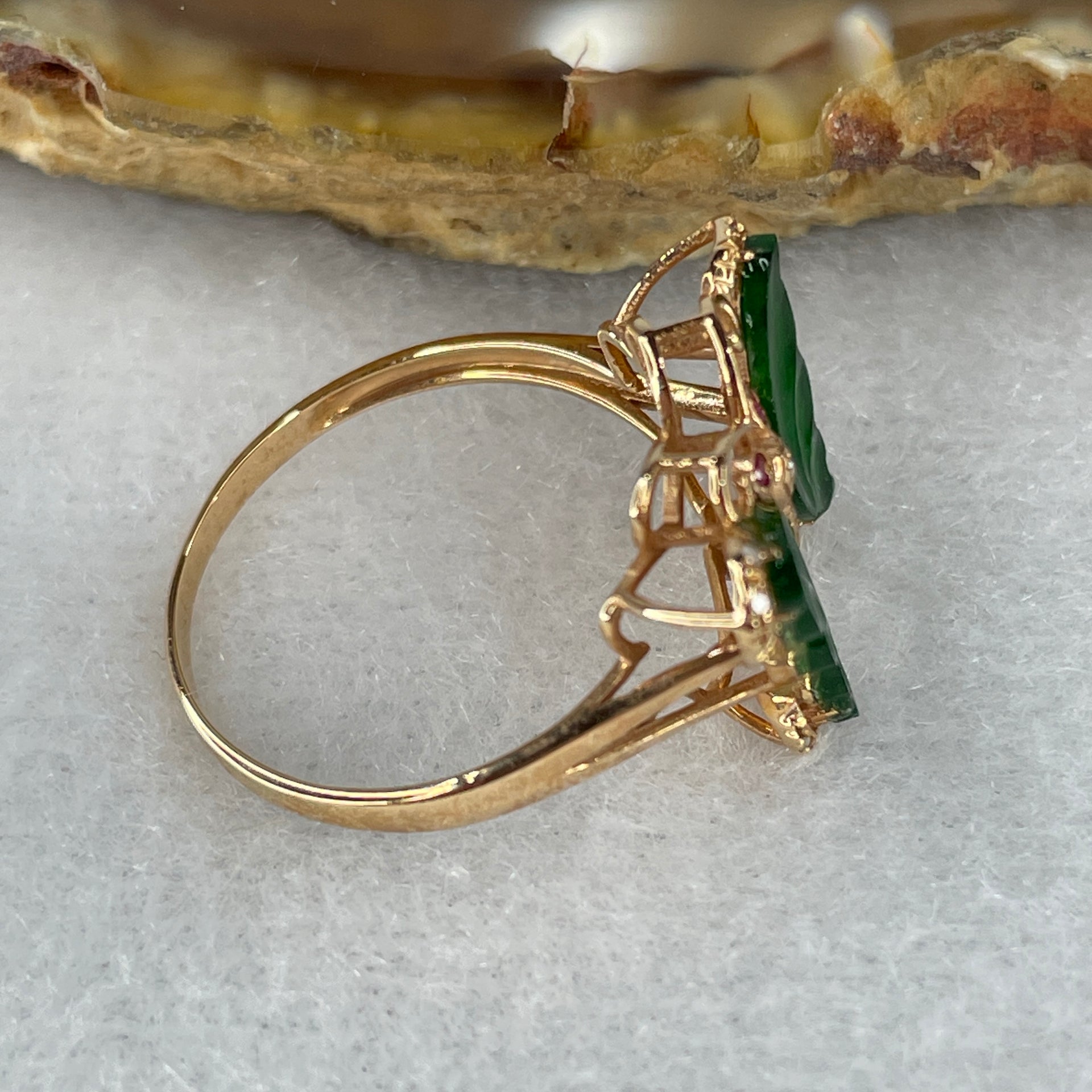 Type A Green Burmese Icy Butterfly Jade Jadeite ring in 18k rose gold & natural diamonds 1.87g  Ring Size: US 6.5 - Huangs Jadeite and Jewelry Pte Ltd