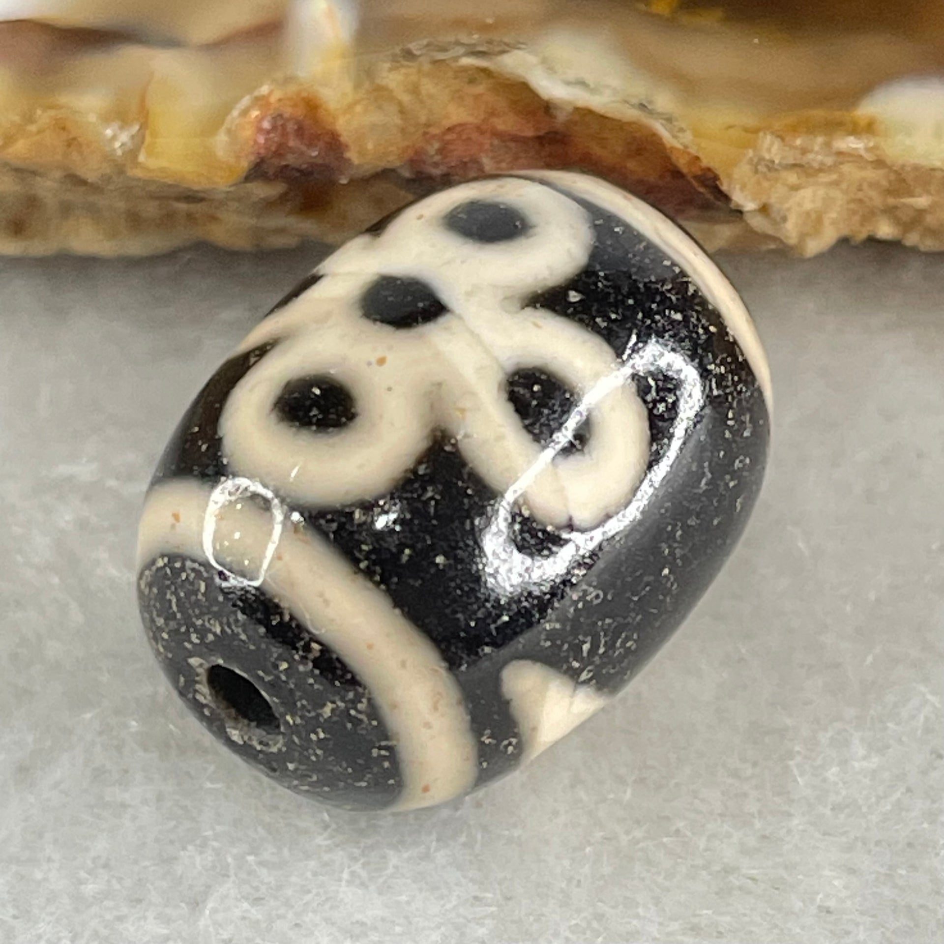 Natural Powerful Tibetan Old Oily Agate 5 Eyes Lightning Dzi Bead Heavenly Master (Tian Zhu) 五眼闪电天珠 4.50g 17.4 by 13.1mm - Huangs Jadeite and Jewelry Pte Ltd