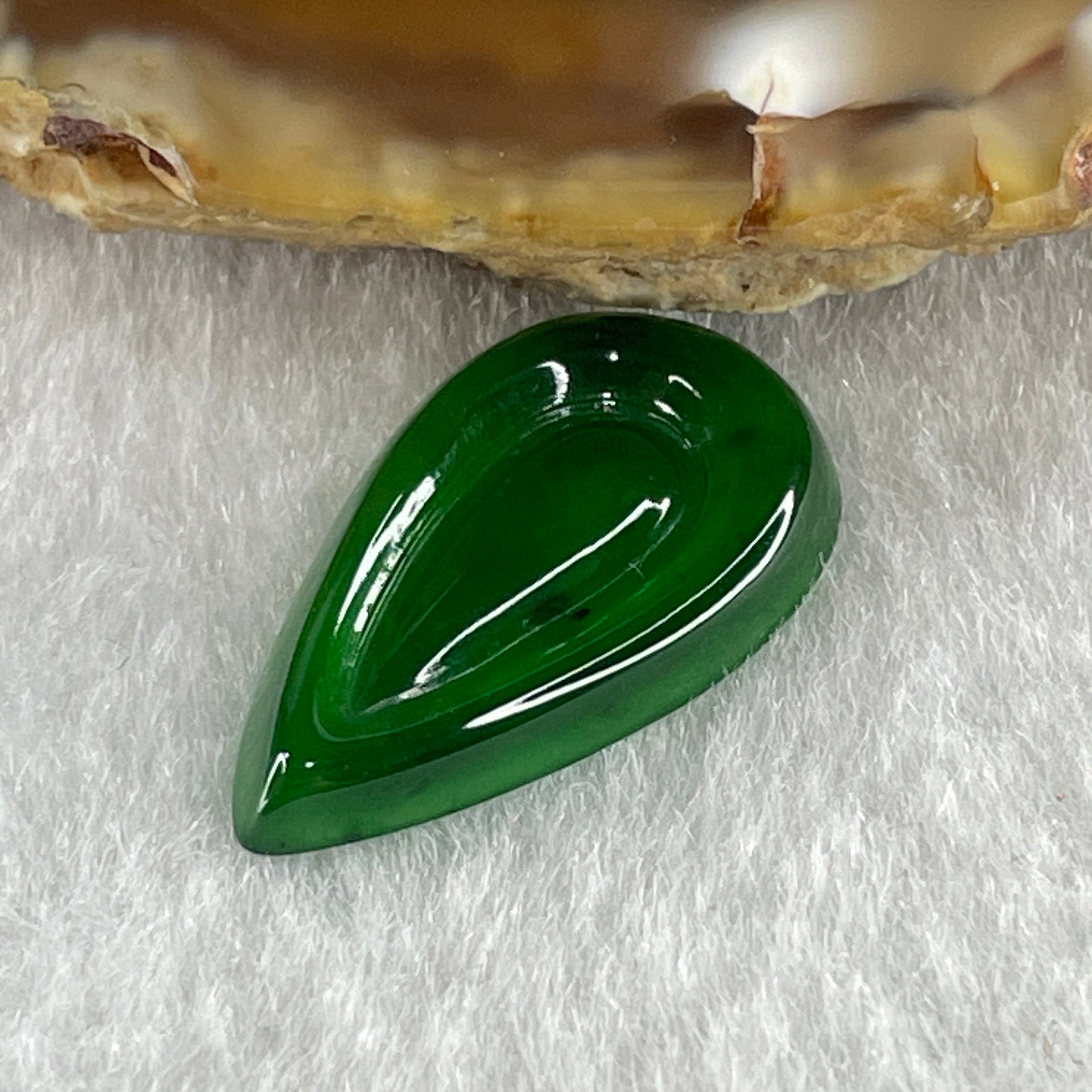 Type A Natural Semi Icy Bright Green Jadeite Tear Drop Shape Stone for Setting 1.25g 21.4 by 12.5 by 2.8mm - Huangs Jadeite and Jewelry Pte Ltd