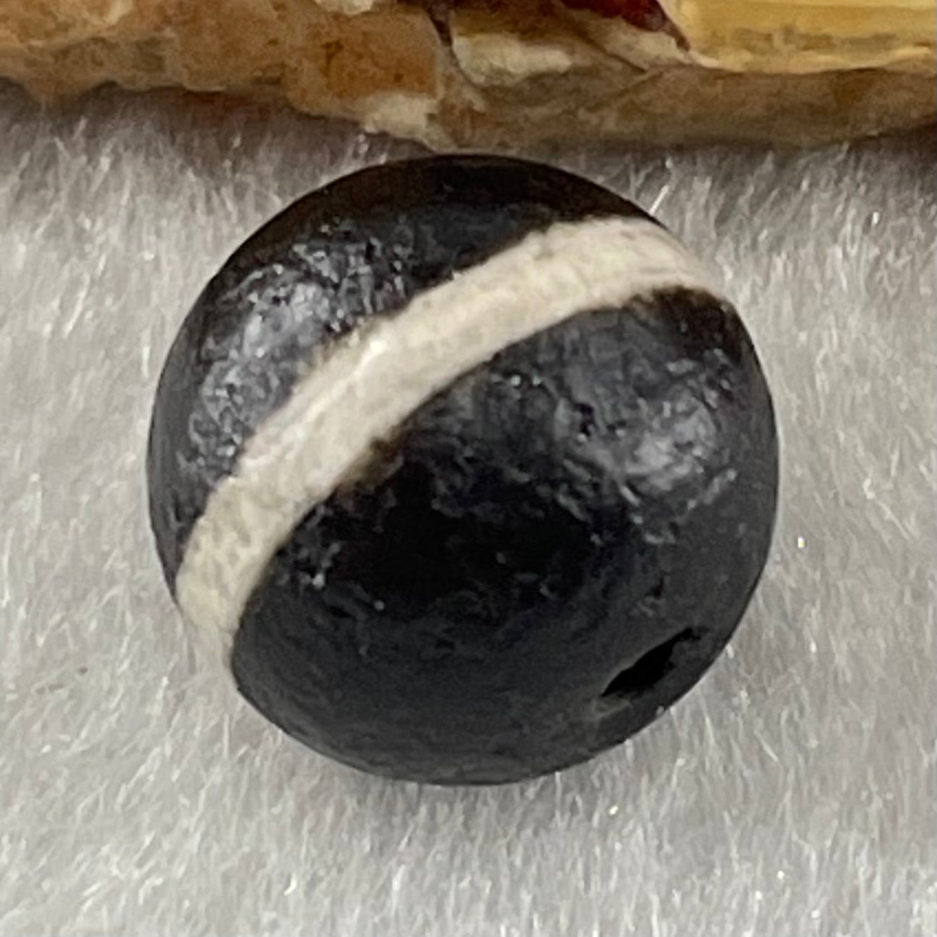 Natural Powerful Tibetan Old Oily Agate 1 Lines Dzi Bead Heavenly Master (Tian Zhu) 1.44g 9.8 by 10.4mm - Huangs Jadeite and Jewelry Pte Ltd