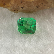 Natural Colombia Green Emerald (Beryl) Cut-Cornered Rectangular step cut 0.53ct 5.1 by 4.5 by 3.7mm - Huangs Jadeite and Jewelry Pte Ltd
