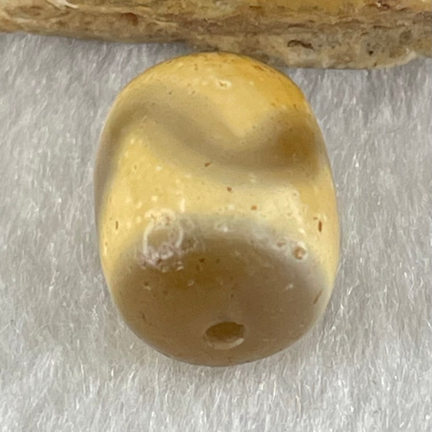 Natural Powerful Tibetan Old Oily Agate Tiger Tooth Daluo Dzi Bead Heavenly Master (Tian Zhu) 虎呀天诛 2.79g 14.1 by 11.2mm - Huangs Jadeite and Jewelry Pte Ltd