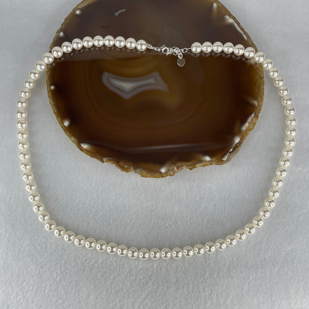 Natural Faux White Pearl Beads Necklace 46.32g 54cm 8.1mm 70 Beads