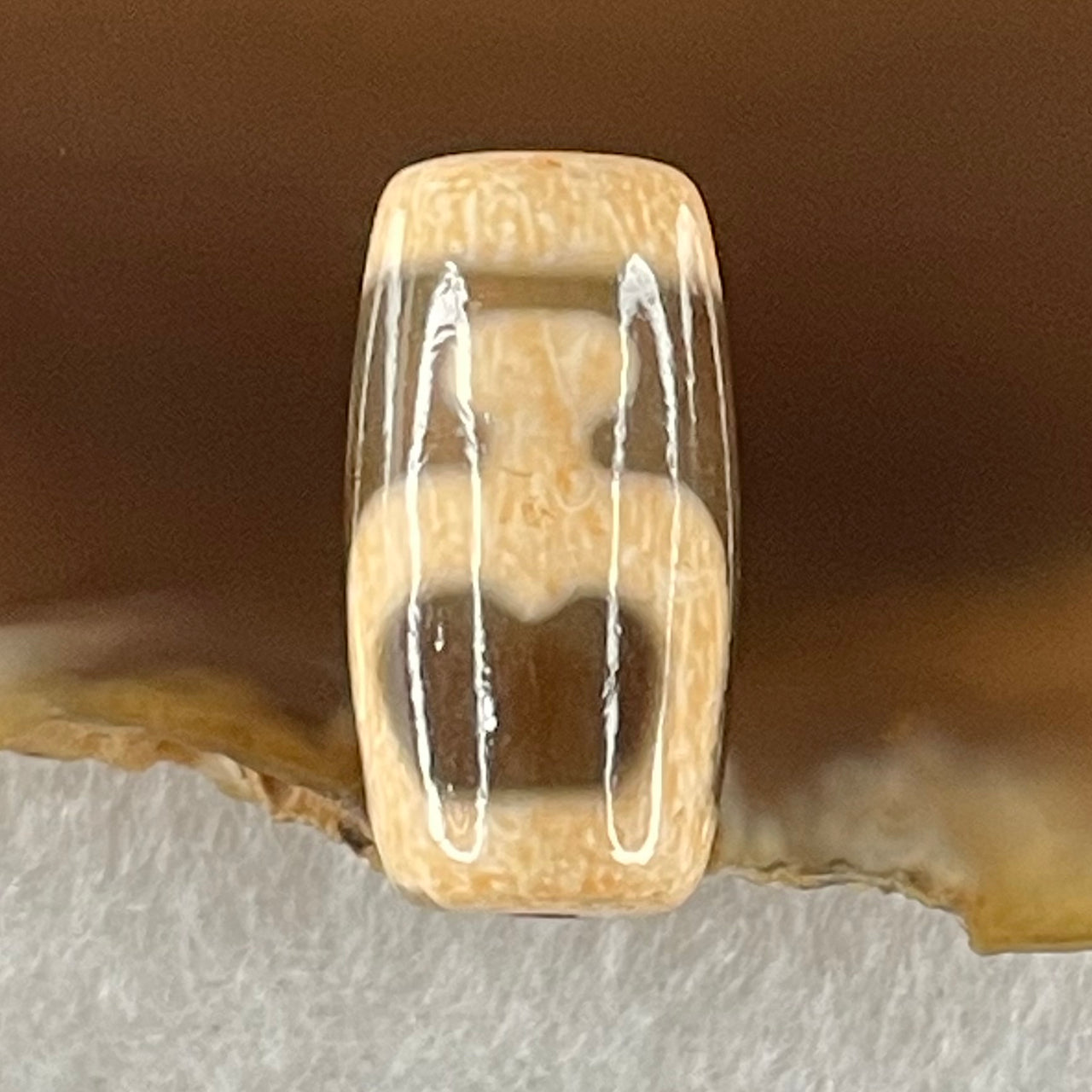 Natural Powerful Tibetan Old Oily Agate Double Nectar Vessel Dzi Bead Heavenly Master (Tian Zhu) 花蜜容器眼天珠 3.58g 20.1 by 10.4mm - Huangs Jadeite and Jewelry Pte Ltd