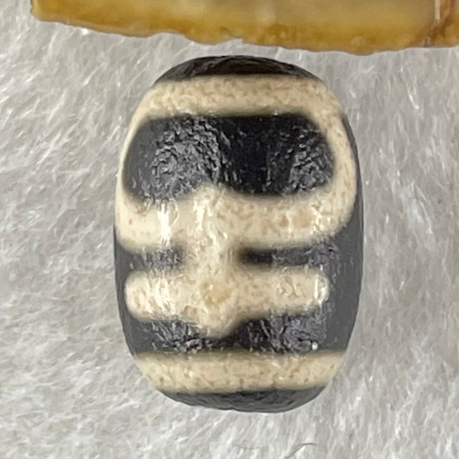 Natural Powerful Tibetan Old Oily Agate Double Nectar Vessel Dzi Bead Heavenly Master (Tian Zhu) 花蜜容器眼天珠 2.06g 13.9 by 9.9mm - Huangs Jadeite and Jewelry Pte Ltd