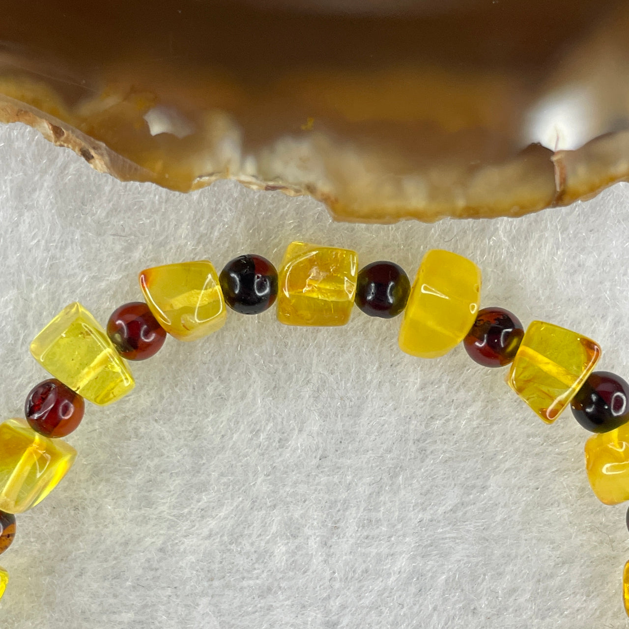Natural Yellow Amber Square Shape with Cognac Amber Round Shape Bracelet 4.10g 16cm 6.6mm 21 Beads - Huangs Jadeite and Jewelry Pte Ltd
