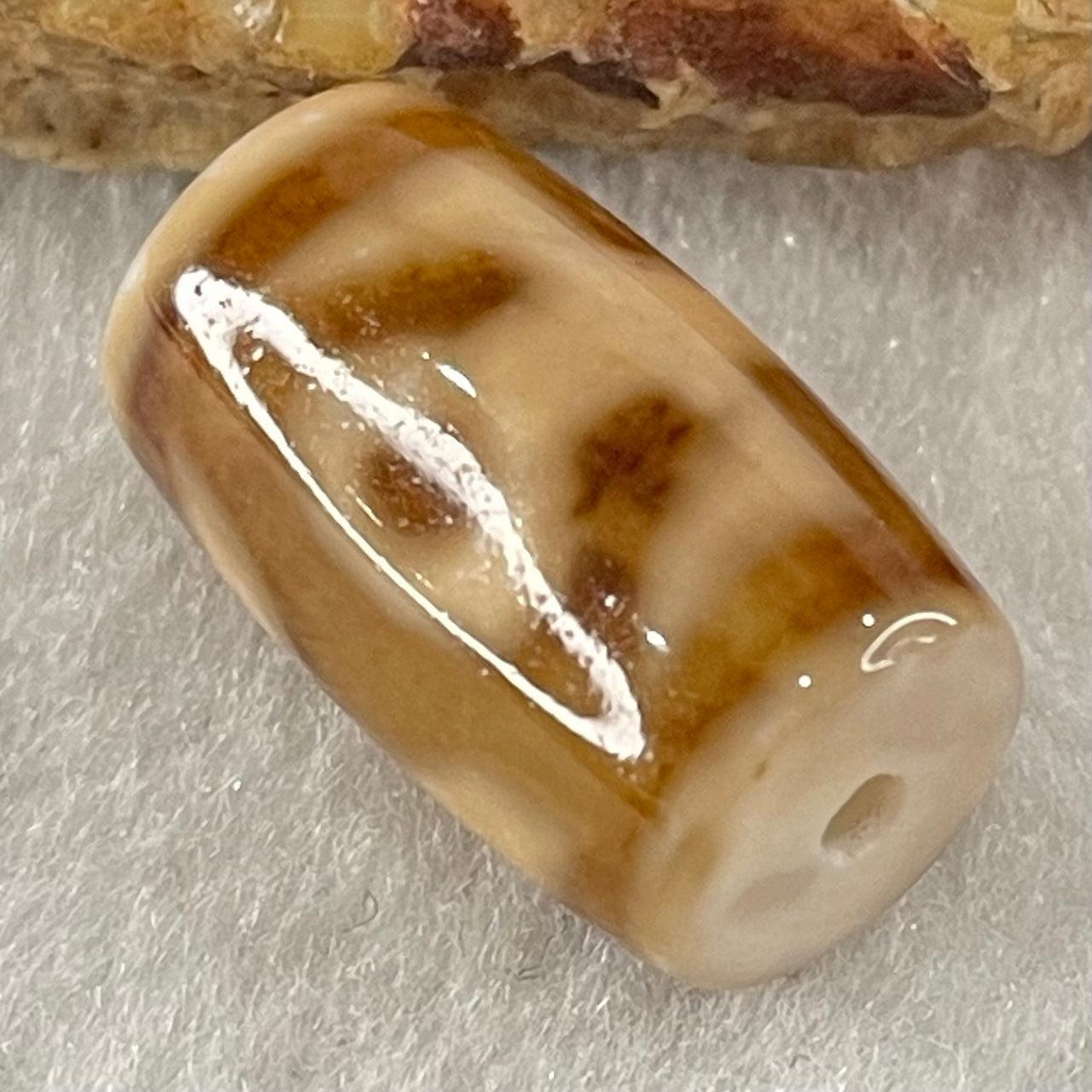Natural Powerful Tibetan Old Oily Agate Patina Guiren Tairen Human Dzi Bead Totem Amulet Heavenly Master (Tian Zhu) 贵人天诛 4.85g 19.6 by 11.7mm - Huangs Jadeite and Jewelry Pte Ltd