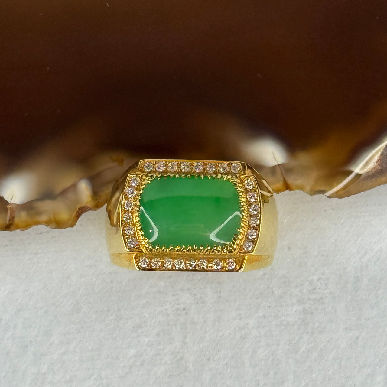 18k yellow gold Type A Burmese Full Apple Green Jade jadeite ring 6.72g US 9 HK 20 Inner Dia 19.2mm - Huangs Jadeite and Jewelry Pte Ltd
