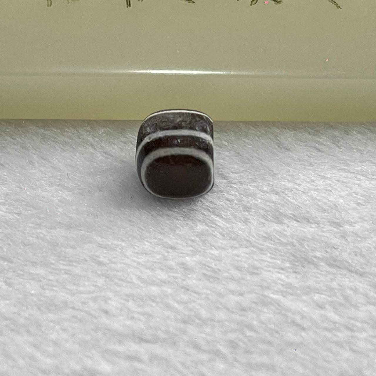 Tibetan Old 4 Lines Round Agate Dzi Bead 1.62g 10.6 by 10.1mm - Huangs Jadeite and Jewelry Pte Ltd