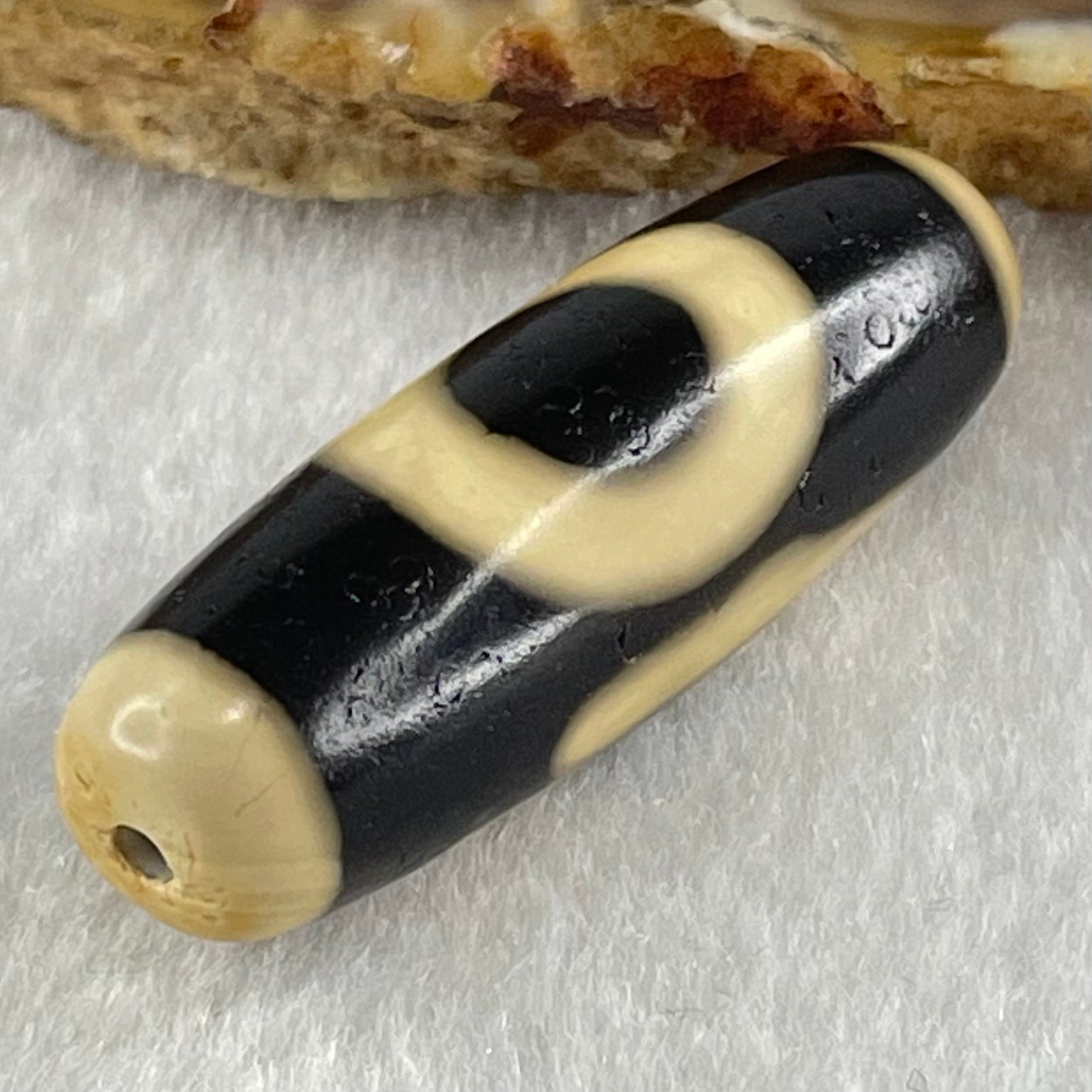 Natural Powerful Tibetan Old Oily Agate One Eye Fire Sign Dzi Bead Heavenly Master (Tian Zhu) 一眼火天珠 9.71g 38.1 by 12.7mm - Huangs Jadeite and Jewelry Pte Ltd