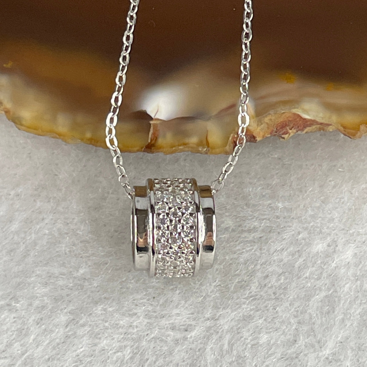 Moissanite Charm Necklace in S925 Sterling Silver - D Color Round Brilliant Cut Diamond Simulant - 2.95g Dainty Sparkly Pendant - Adjustable 39-42cm