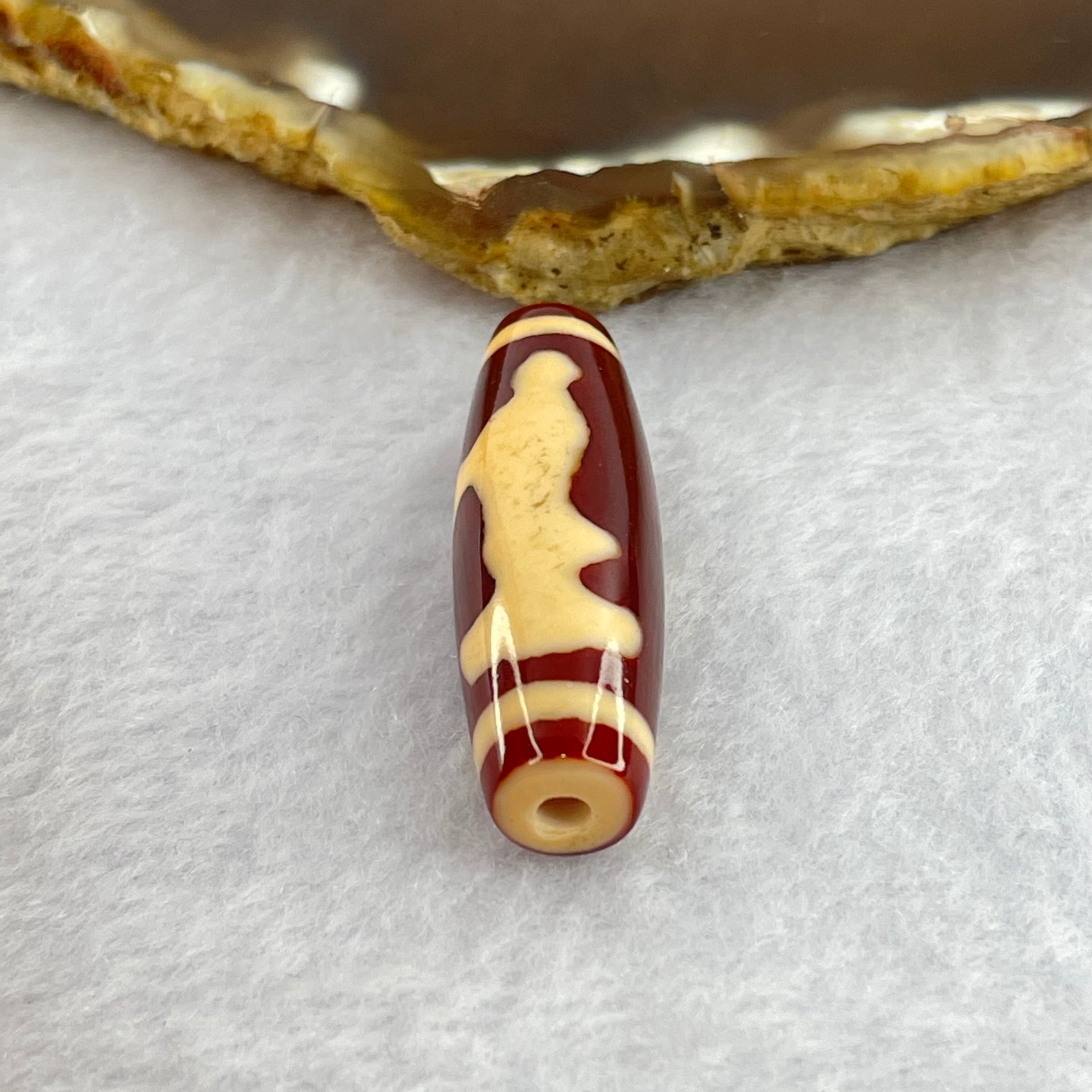 Natural Powerful Tibetan Old Oily Red and Yellowish White Agate Guan Yin Dzi Bead Heavenly Master (Tian Zhu) 观音天诛 8.00g 38.3 by 11.8mm - Huangs Jadeite and Jewelry Pte Ltd