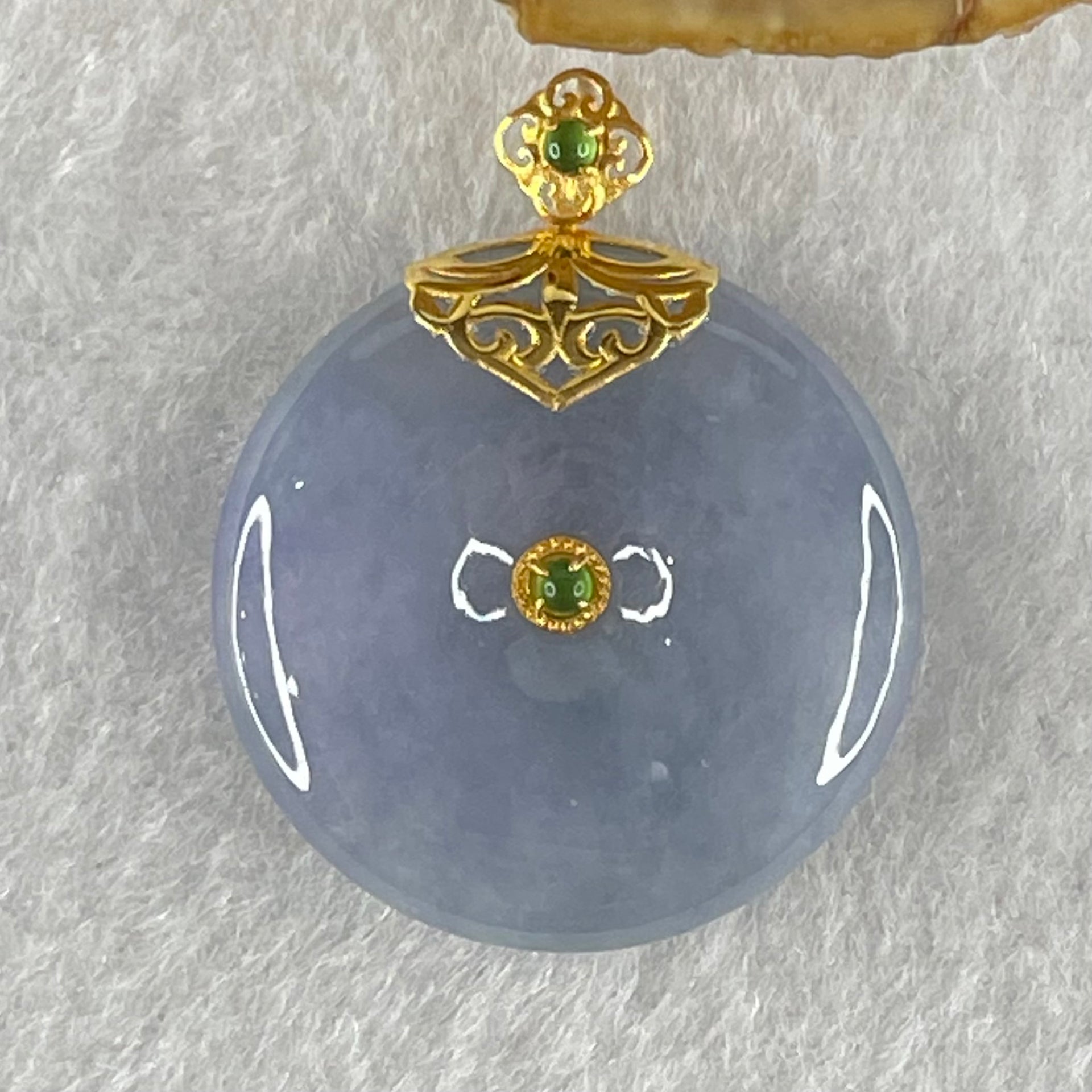 Type A Deep Intense Lavender Jadeite Ping An Kou Donut in 18K Yellow Gold AU750 Clasps 8.51g 26.0 by 5.8mm - Huangs Jadeite and Jewelry Pte Ltd