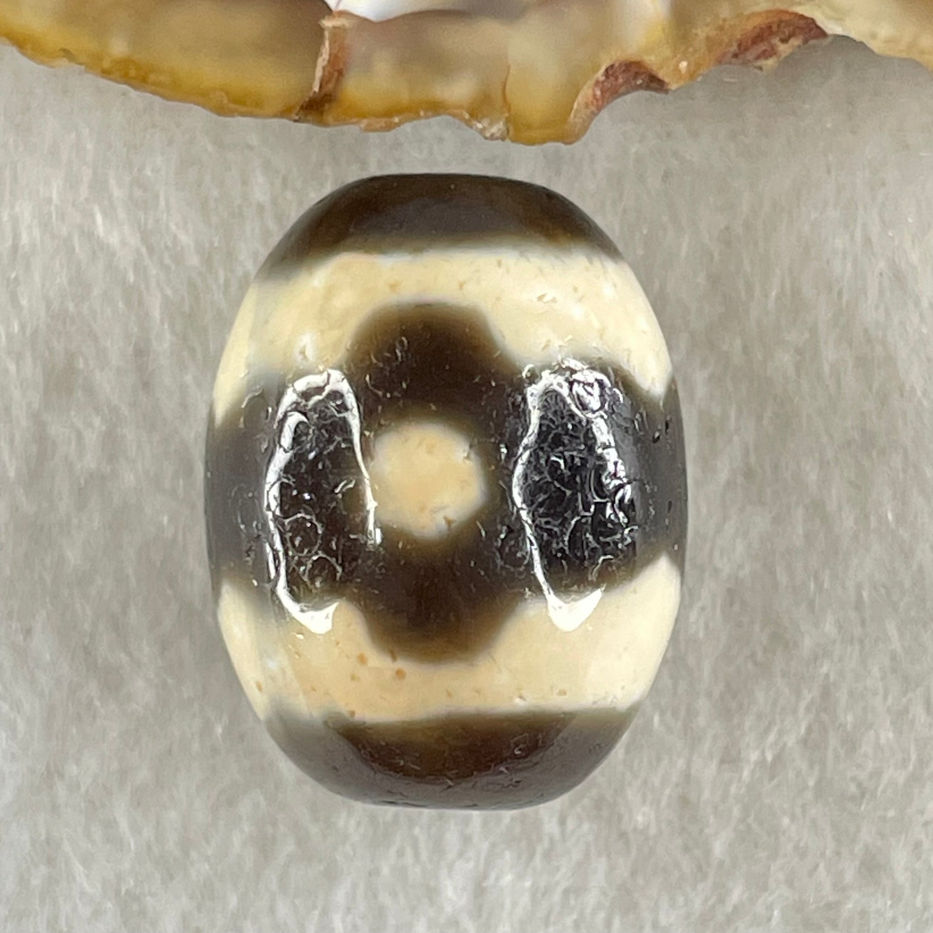 Natural Powerful Tibetan Old Oily Agate 3 Eyes Dzi Bead Heavenly Master (Tian Zhu) 三眼天诛 7.39g 20.4 by 15.9mm - Huangs Jadeite and Jewelry Pte Ltd