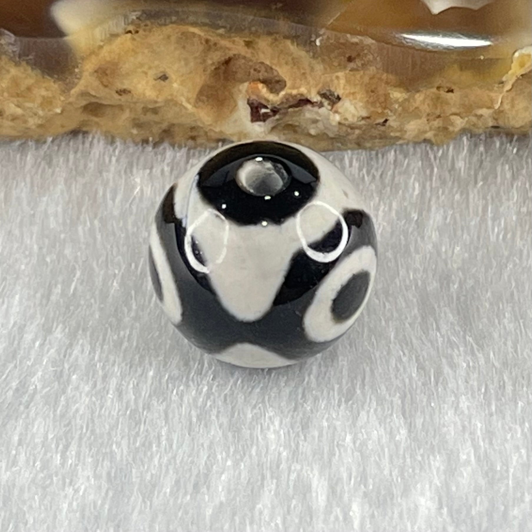 Natural Powerful Tibetan Old Oily Agate 3 Eyes Dzi Bead Heavenly Master (Tian Zhu) 三眼天诛 1.38g 9.9 by 10.1mm - Huangs Jadeite and Jewelry Pte Ltd