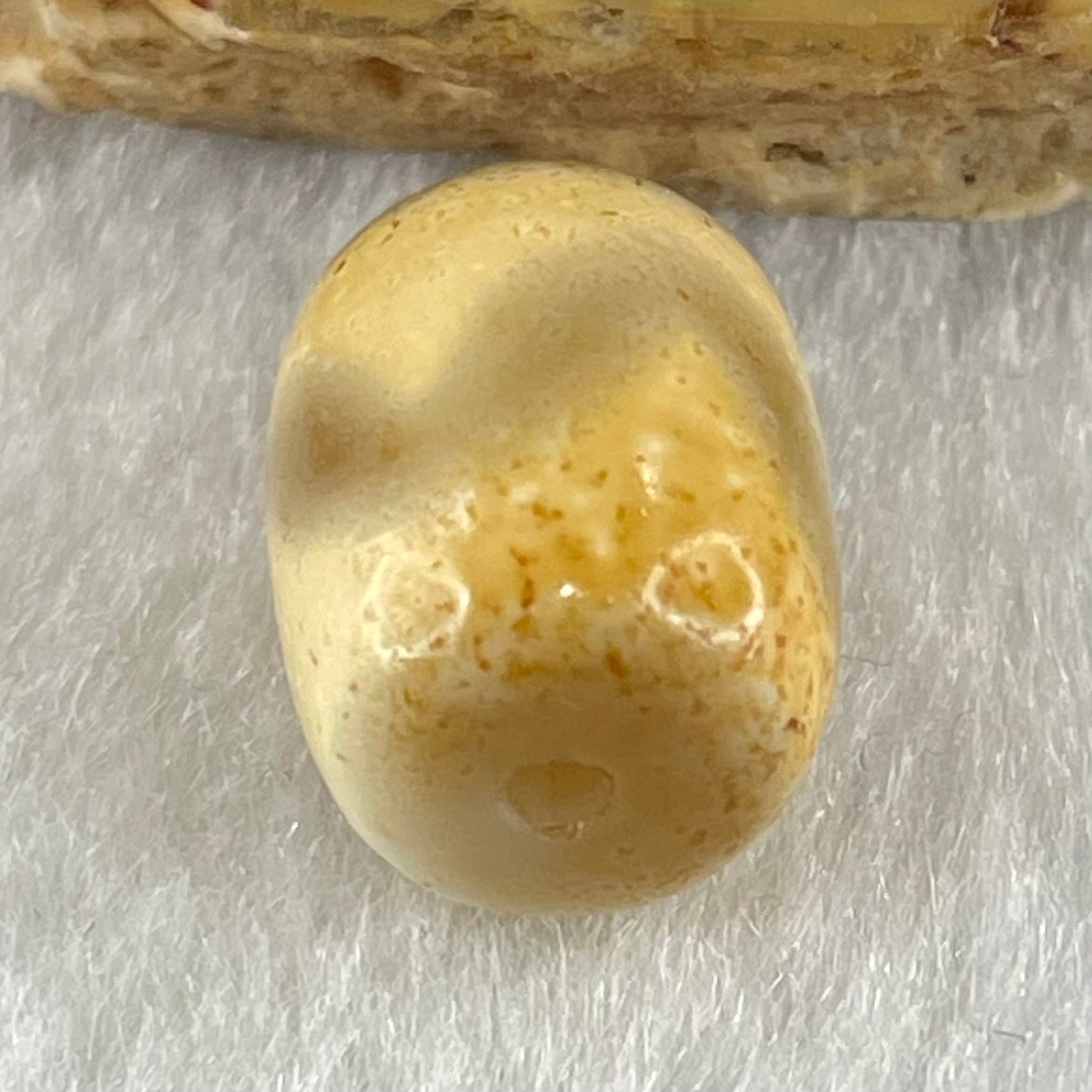 Natural Powerful Tibetan Old Oily Agate Tiger Tooth Daluo Dzi Bead Heavenly Master (Tian Zhu) 虎呀天诛 2.51g 13.6 by 10.6mm - Huangs Jadeite and Jewelry Pte Ltd