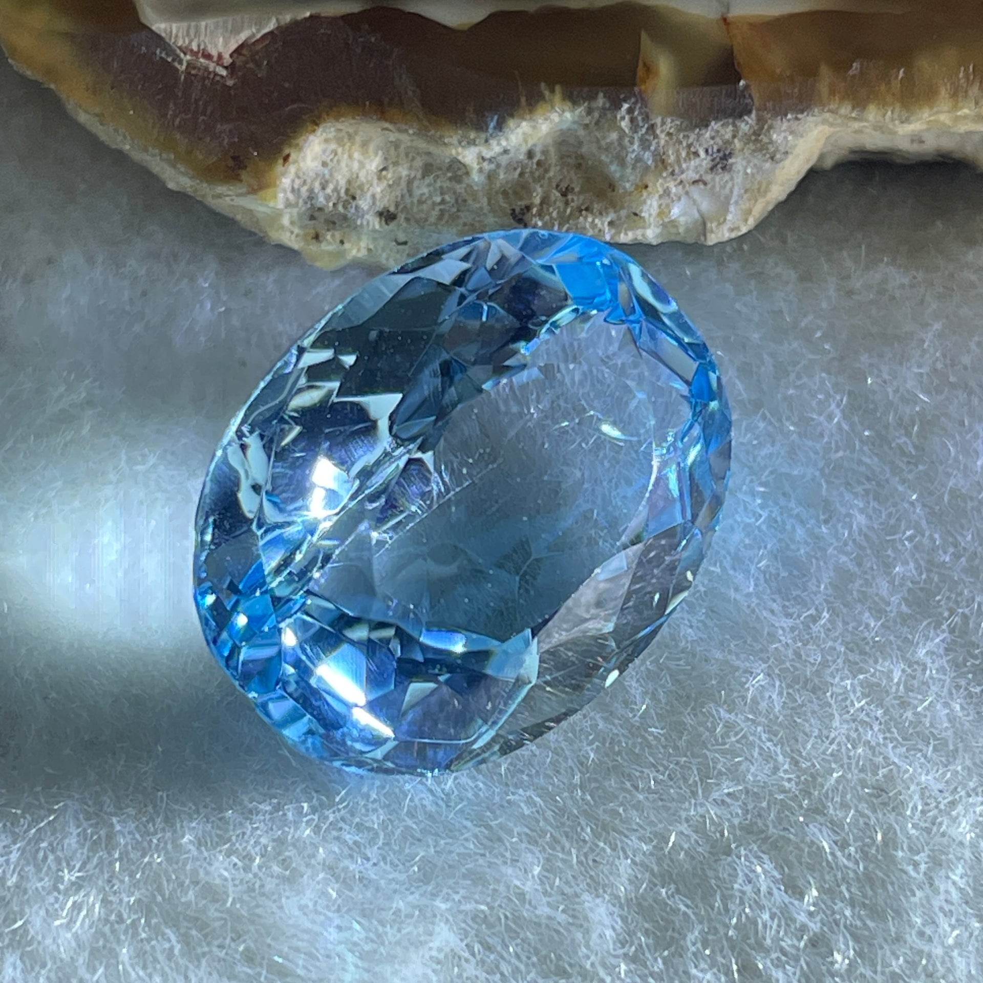 Natural Sky Blue Topaz Oval Shape 17.79ct 18.1 by 13.4 by 8.9mm - Huangs Jadeite and Jewelry Pte Ltd