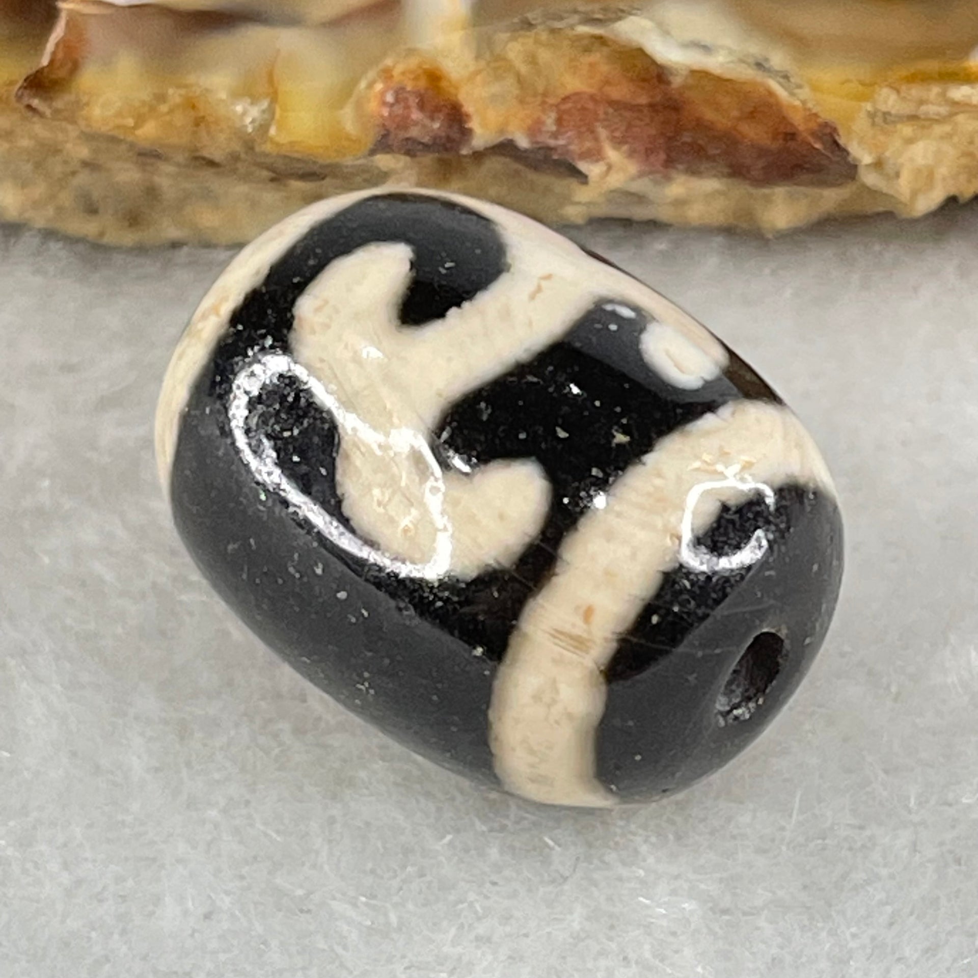 Natural Powerful Tibetan Old Oily Black White Agate Green Tara Dzi Bead Heavenly Master (Tian Zhu) 绿度母天珠 4.82g 17.5 by 13.2mm - Huangs Jadeite and Jewelry Pte Ltd