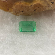 Natural Colombia Green Emerald (Beryl) Cut-Cornered Rectangular step cut 0.50ct 5.5 by 3.7 by 3.2mm - Huangs Jadeite and Jewelry Pte Ltd