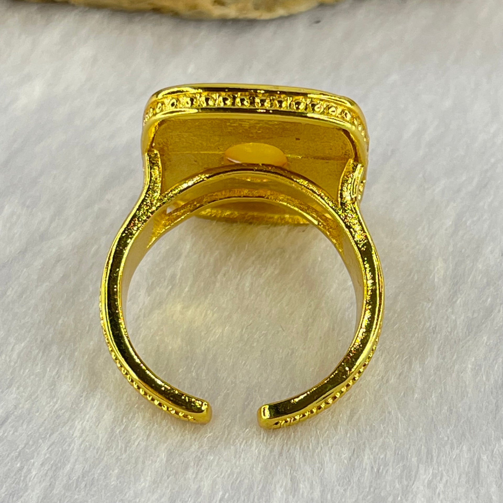 Natural Butterscotch Amber in  Sliver Gold Color Ring (Adjustable Size) 7.49g 10.1 by 6.7 by 3.5mm - Huangs Jadeite and Jewelry Pte Ltd