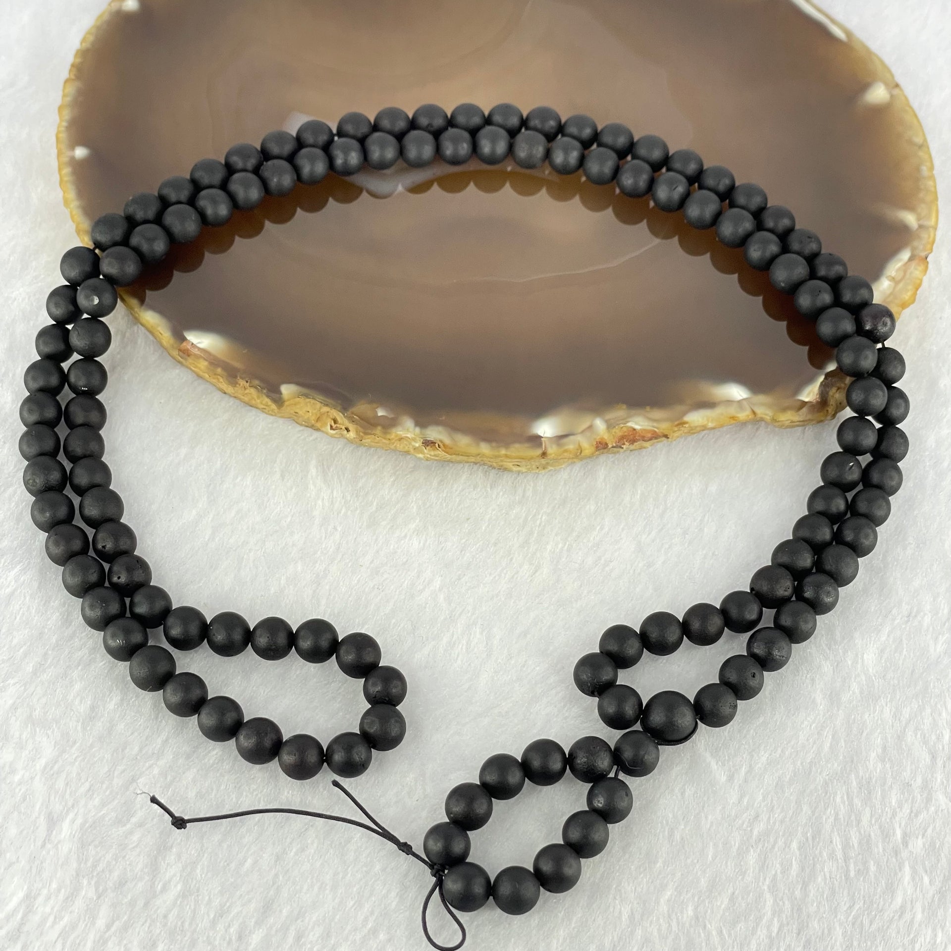 Natural Dark Matt Black Amber Beads Necklace 天然大黑天翁琥珀项链 20.87g 72cm 8.0mm 1 Beads 6.9mm 108 Beads - Huangs Jadeite and Jewelry Pte Ltd