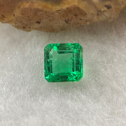 Natural Colombia Green Emerald (Beryl) Cut-Cornered Rectangular step cut 0.69ct 5.5 by 5.3 by 3.0mm - Huangs Jadeite and Jewelry Pte Ltd