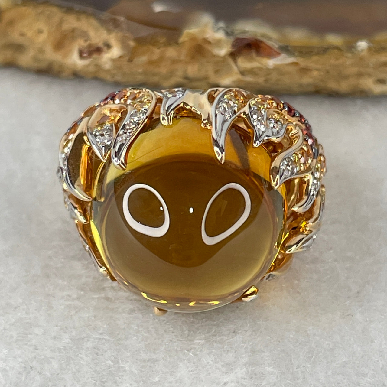 High Jewelry 28.39ct Natural Citrine Crystal, 1.78ct Sapphire, 0.25ct CD & 0.15ct Diamond 18K Gold Cocktail Ring | Statement Solid Gold Gemstone Ring (20.45g | US 6.1 / HK 13.2)