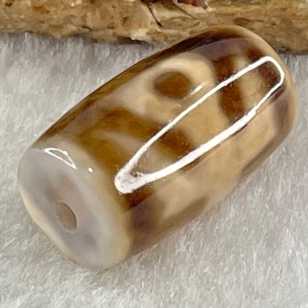 Natural Powerful Tibetan Old Oily Agate Patina Guiren Tairen Human Dzi Bead Totem Amulet Heavenly Master (Tian Zhu) 贵人天诛 4.75g 20.1 by 11.7mm - Huangs Jadeite and Jewelry Pte Ltd