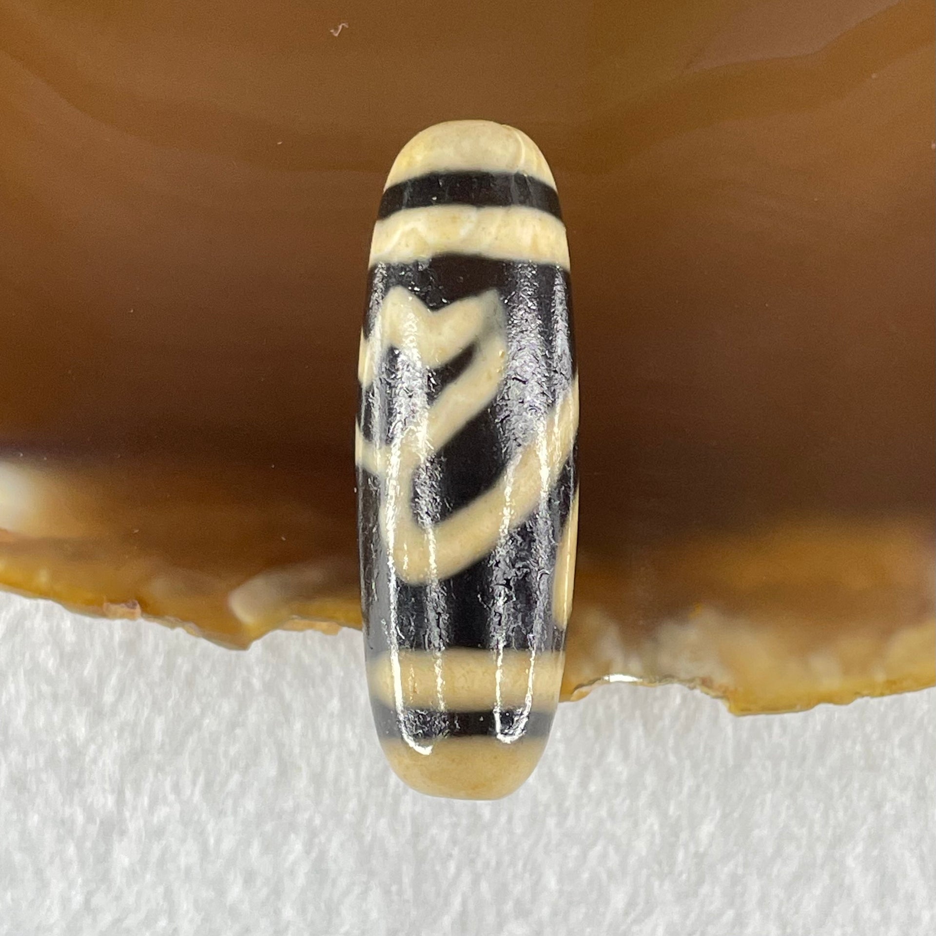 Natural Powerful Tibetan Old Oily Agate Double Lotus Flower Dzi Bead Heavenly Master (Tian Zhu) 双莲花天珠 8.53g 37.3 by 12.3mm - Huangs Jadeite and Jewelry Pte Ltd