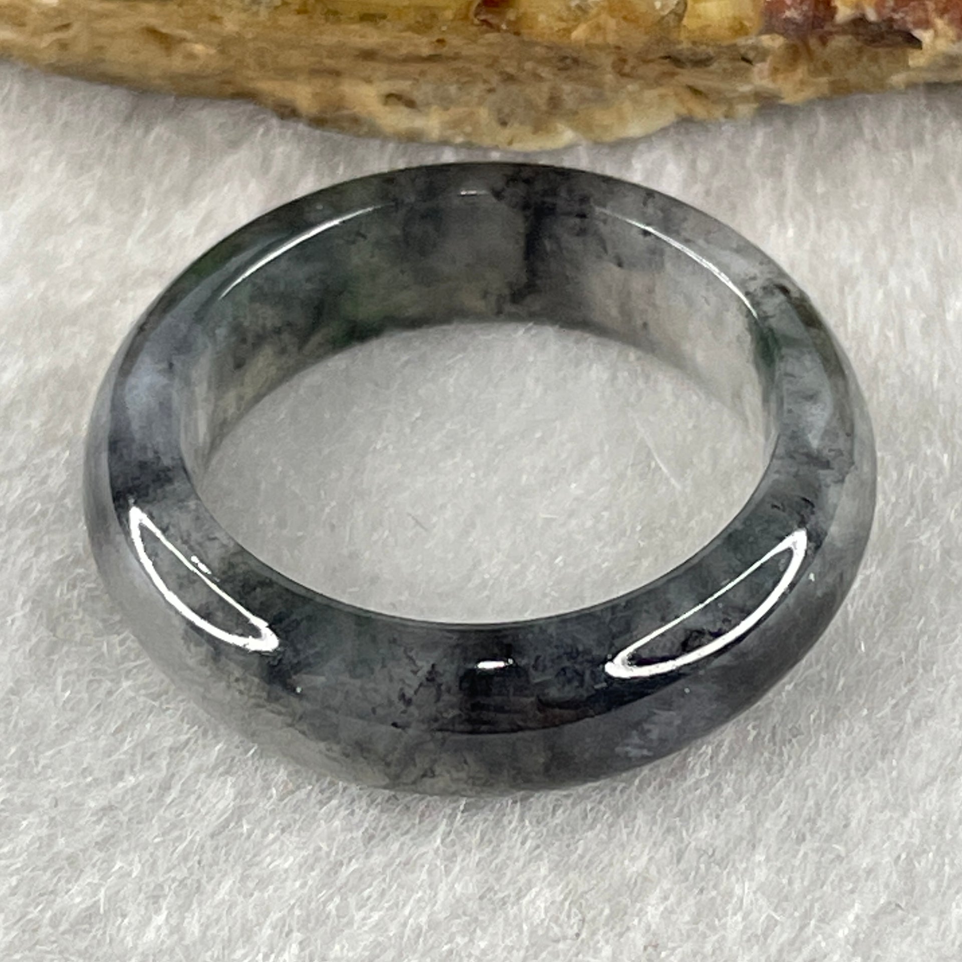 Certified Type A Wuji Grey Jadeite Rings 3.97g 6.1 by 3.6mm US 7.5 HK 16.5 (Very Very Slight Internal Line) - Huangs Jadeite and Jewelry Pte Ltd