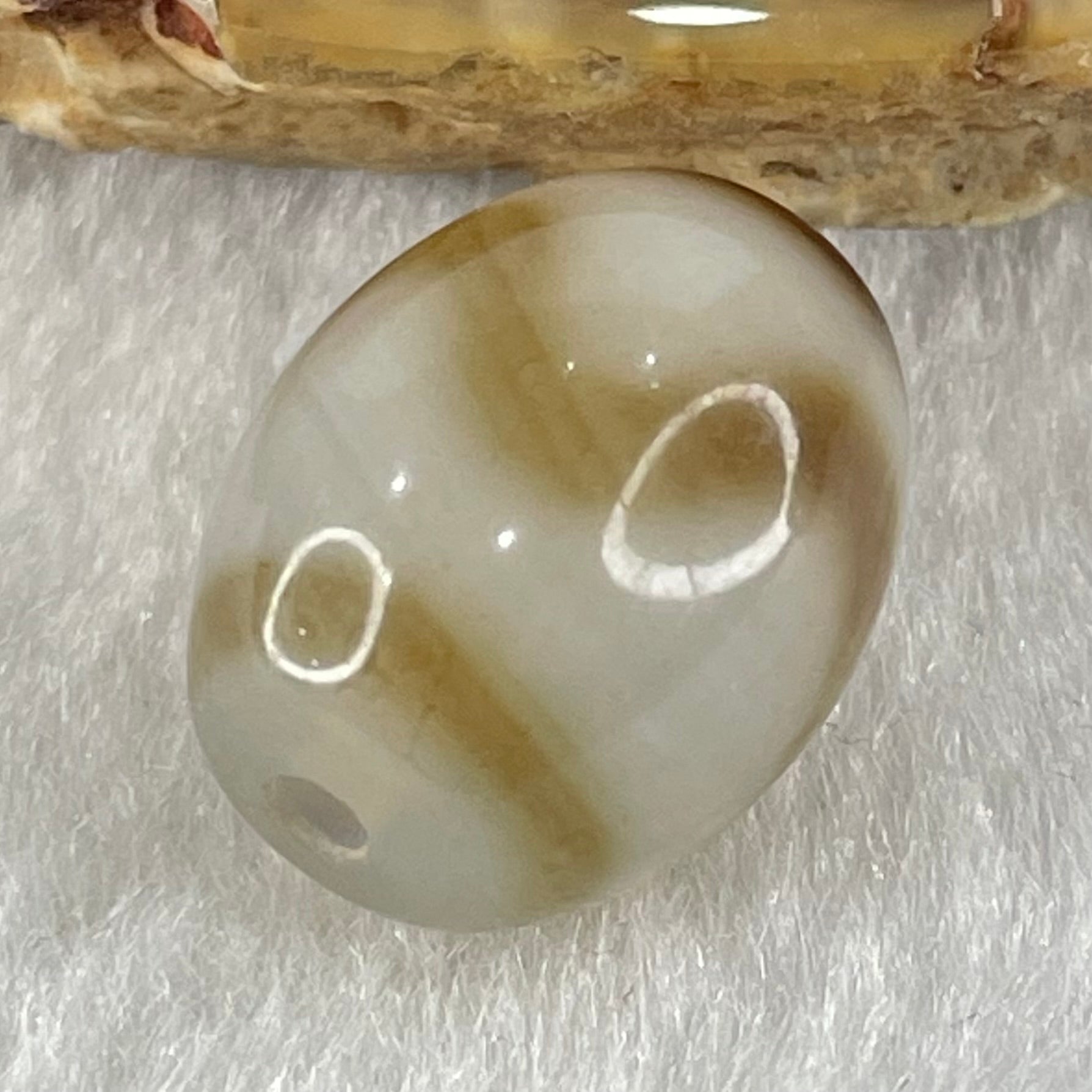 Natural Powerful Tibetan Old Oily Agate Tiger Tooth Daluo Dzi Bead Heavenly Master (Tian Zhu) 虎呀天诛 3.49g 15.5 by 12.5mm - Huangs Jadeite and Jewelry Pte Ltd