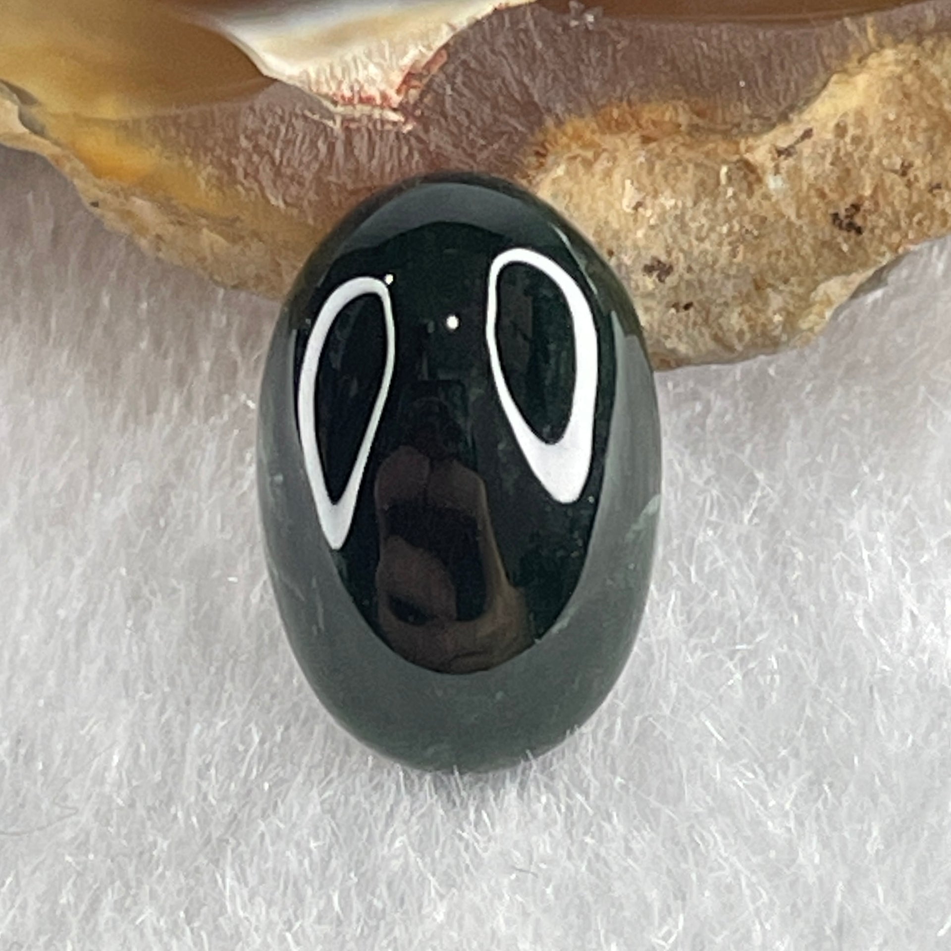 Type A Translucent Black Omphacite Jadeite Oval Cabouchon Stone For Setting 0.85g 12.3 by 8.3 by 4.1mm - Huangs Jadeite and Jewelry Pte Ltd