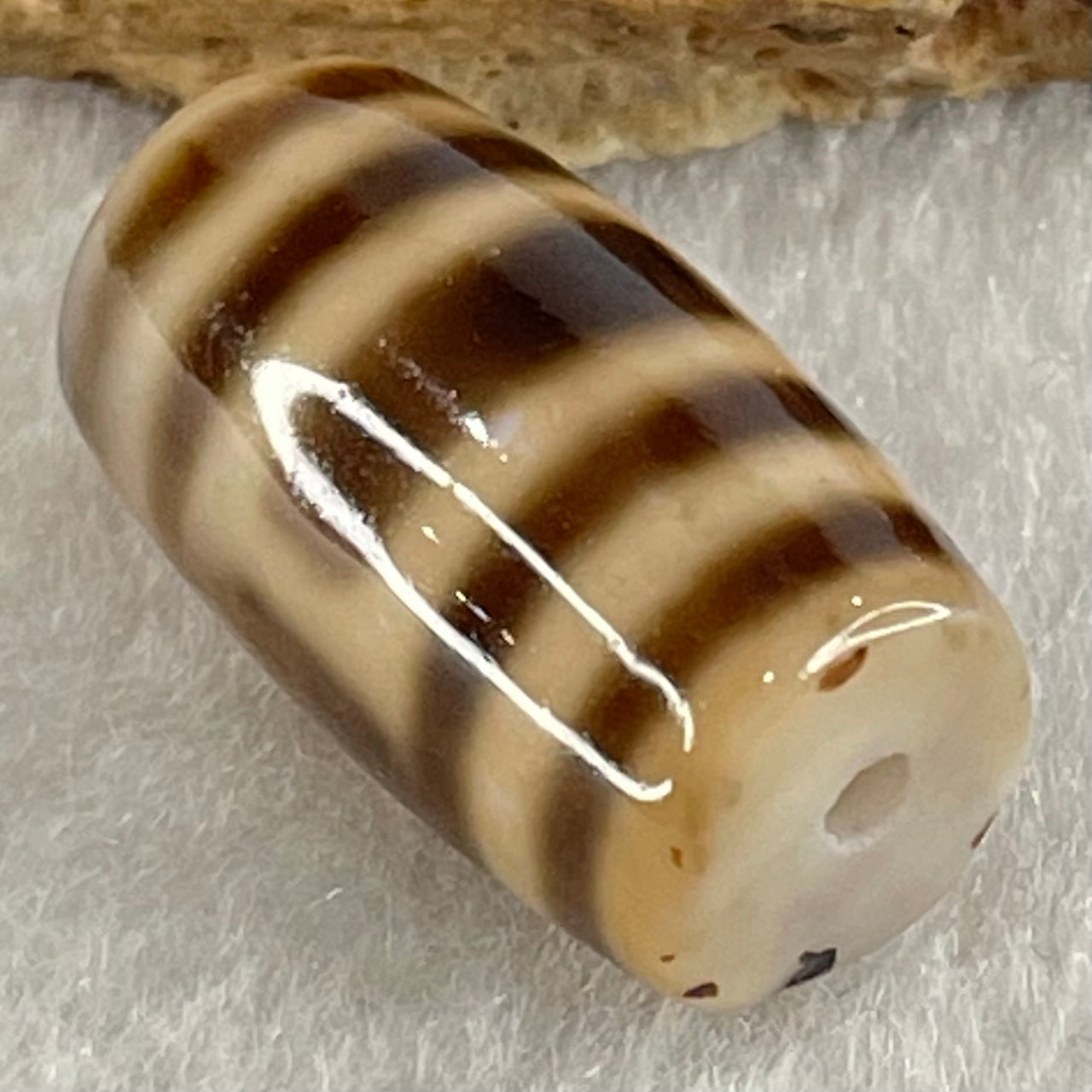 Natural Powerful Tibetan Old Oily Agate Sky Door Serenity 1 Eye Dzi Bead Heavenly Master (Tian Zhu) 一眼天门天诛 4.90g 20.5 by 11.8mm - Huangs Jadeite and Jewelry Pte Ltd