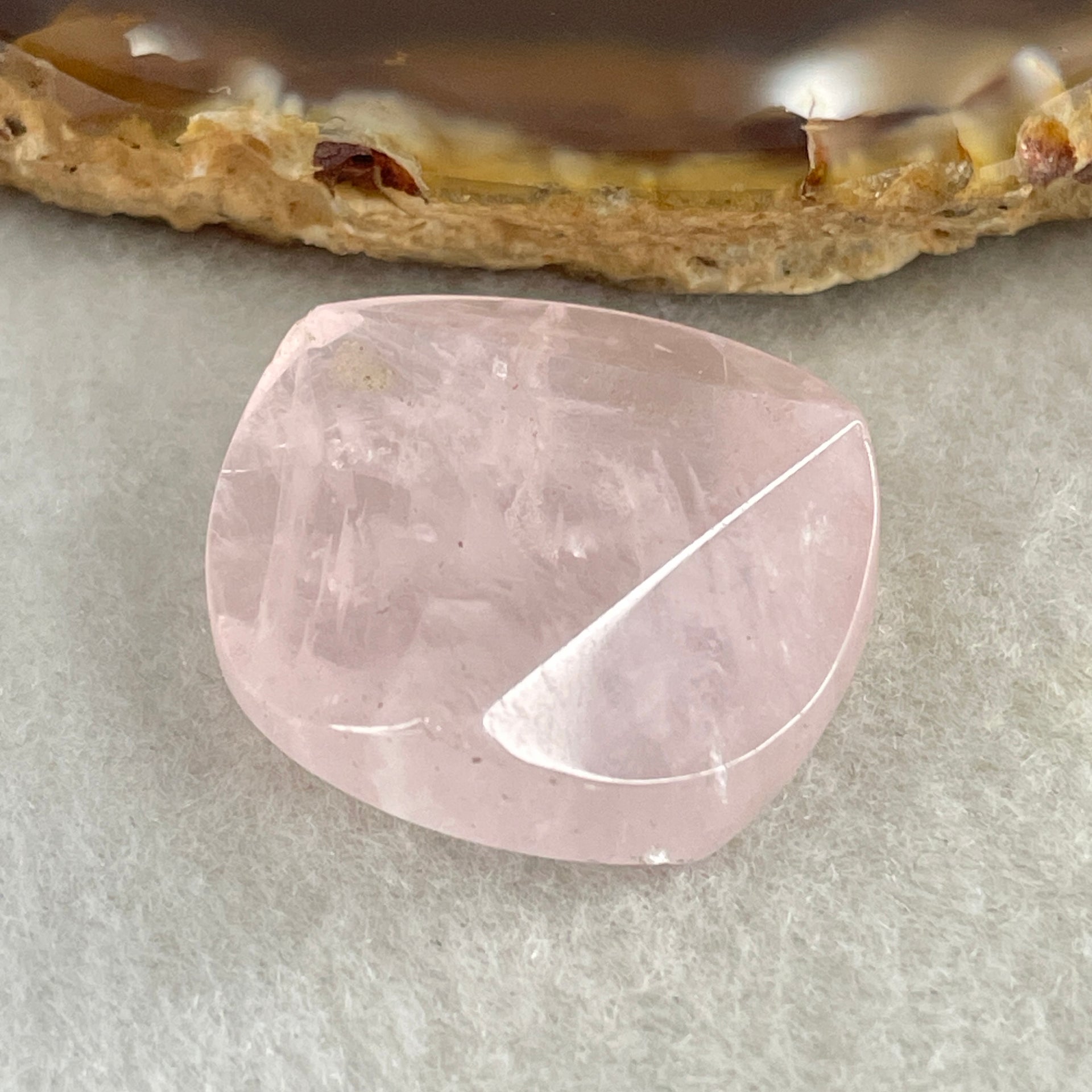Natural Rose Quatz Round Triangular Mini Display 9.43g 25.5 by 25.2 by 9.4mm - Huangs Jadeite and Jewelry Pte Ltd