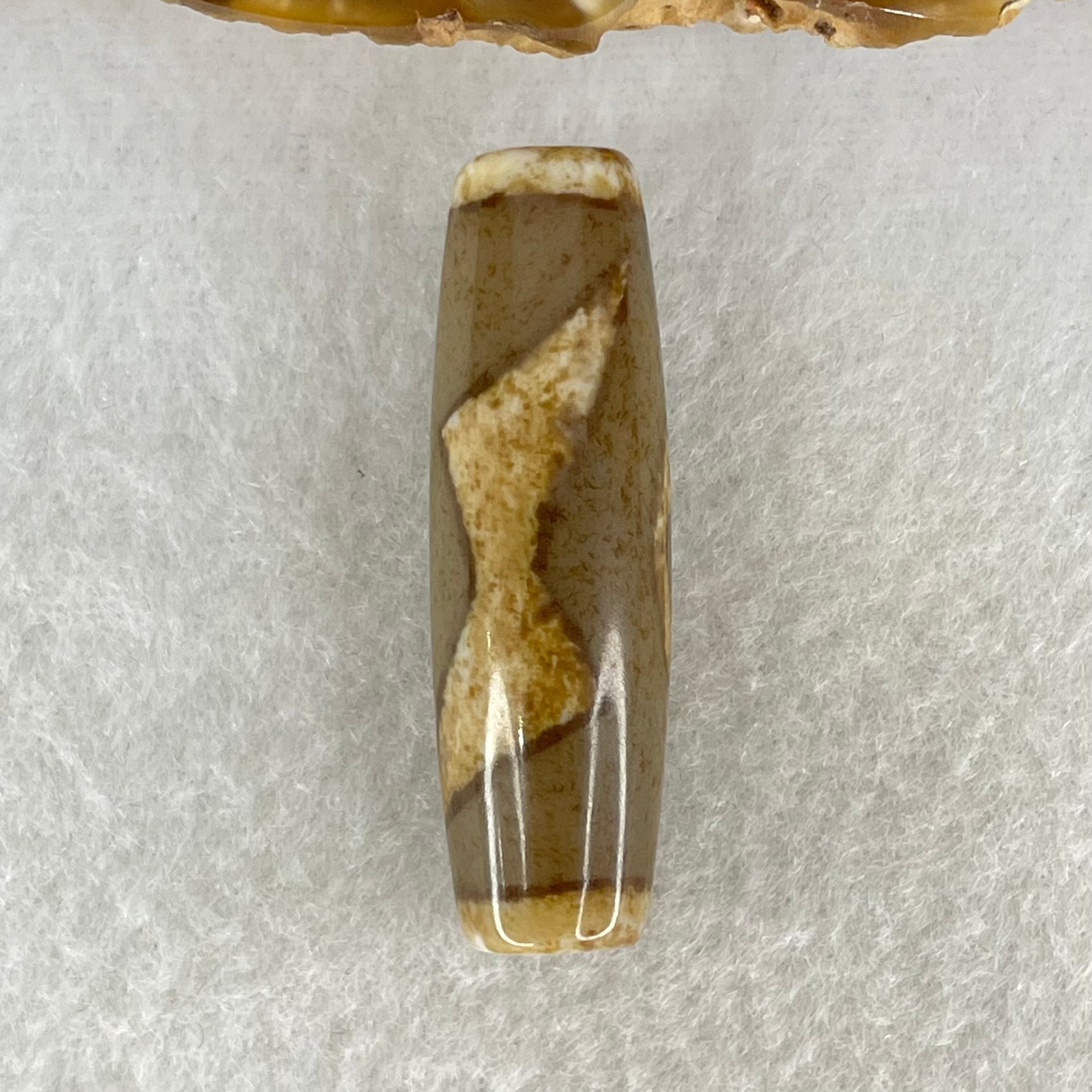 Natural Powerful Tibetan Old Oily Agate 5 Eyes Lightning Dzi Bead Heavenly Master (Tian Zhu) 五眼闪电天珠 9.26g 39.2 by 12.2mm - Huangs Jadeite and Jewelry Pte Ltd