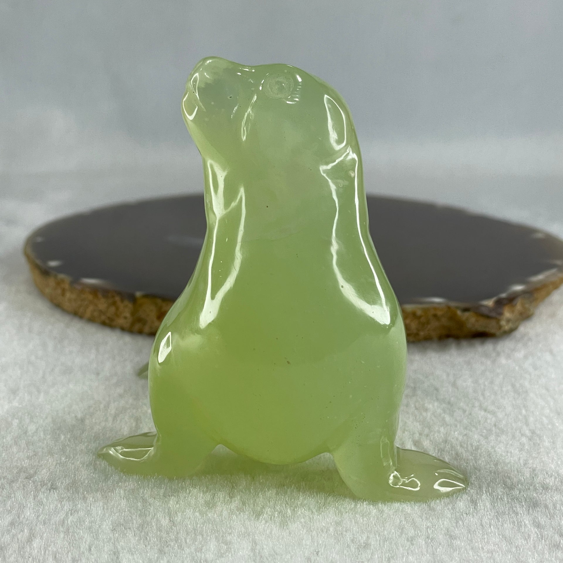 Natural Green Serpentine Seal Display 280.3g 98.5 by 72.8 by 82.4mm - Huangs Jadeite and Jewelry Pte Ltd