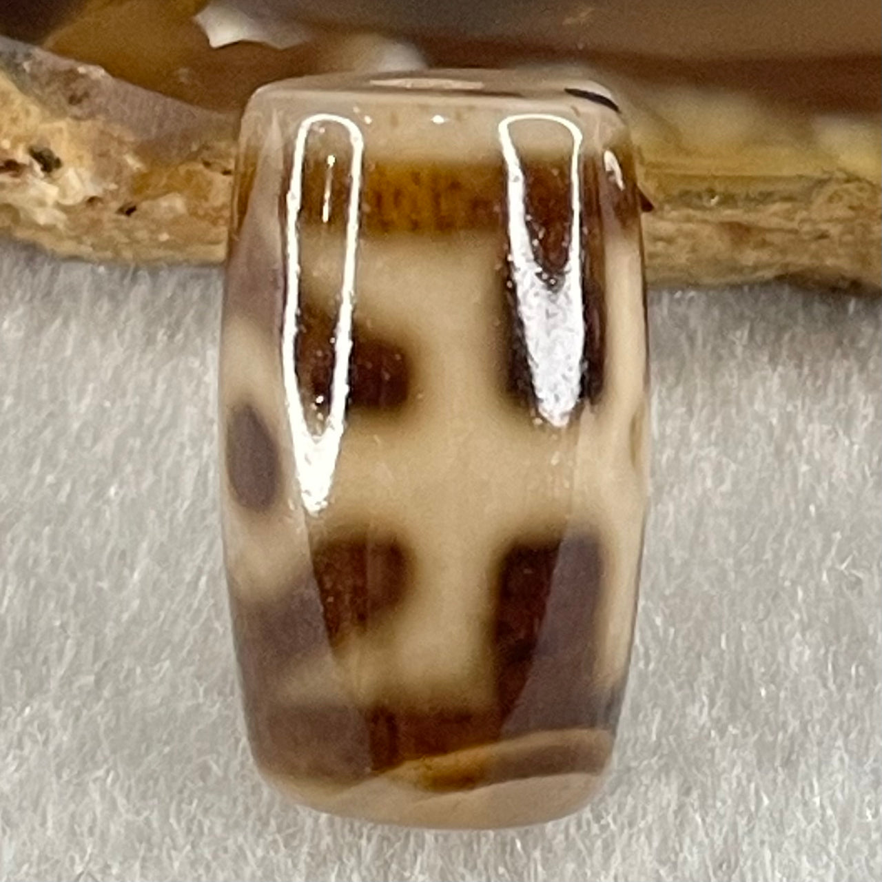 Natural Powerful Tibetan Old Oily Agate Patina Guiren Tairen Human Dzi Bead Totem Amulet Heavenly Master (Tian Zhu) 贵人天诛 4.55g 19.3 by 11.5mm - Huangs Jadeite and Jewelry Pte Ltd