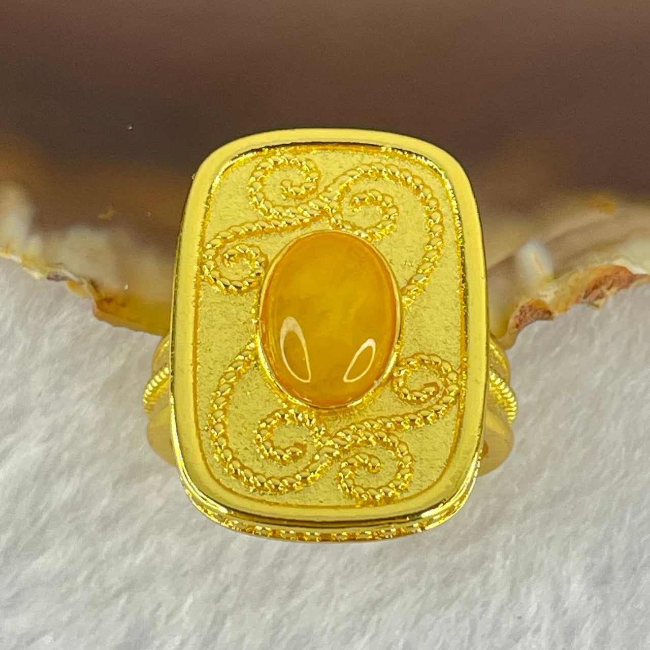 Natural Yellow with Butterscotch Amber in Sliver Gold Color Ring (Adjustable Size) 7.42g  9.9 by 6.9 by 3.5mm - Huangs Jadeite and Jewelry Pte Ltd