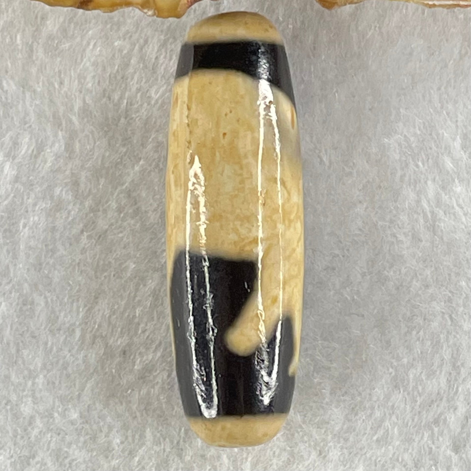 Natural Powerful Tibetan Old Oily Agate Pig Dzi Bead Heavenly Master (Tian Zhu) 猪天珠 9.21g 38.9 by 12.5mm - Huangs Jadeite and Jewelry Pte Ltd