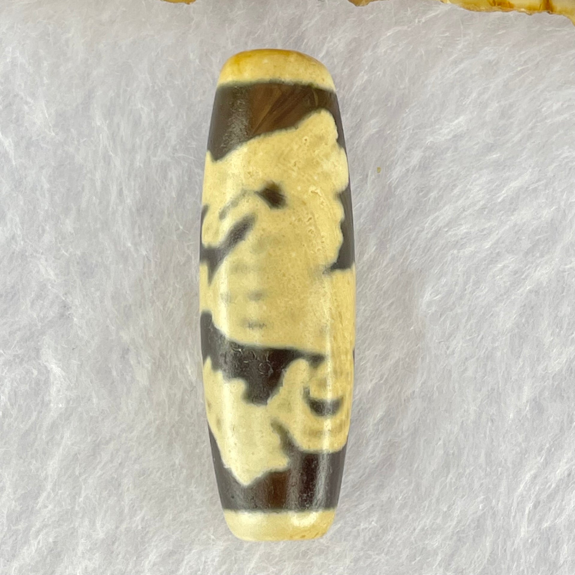 Natural Powerful Tibetan Old Oily Agate Dragon Dzi Bead Heavenly Master (Tian Zhu) 龙天诛 9.27g 39.1 by 12.5mm - Huangs Jadeite and Jewelry Pte Ltd